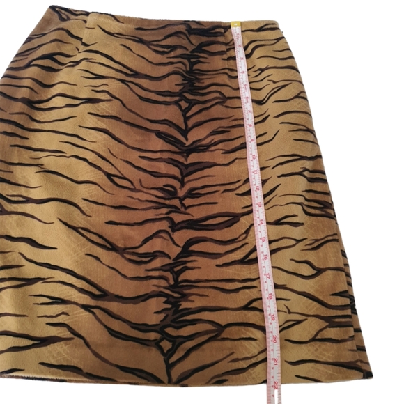 Table Eight Fur Tiger Print Skirt Size 12 - Picture 6 of 14
